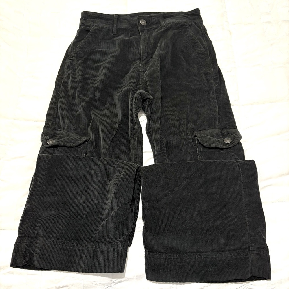 🖤 Vintage-Style Black Corduroy Cargo American Eagle Pants